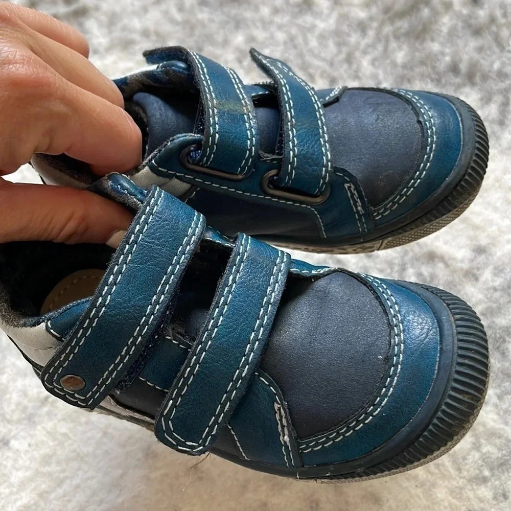 Kids Sneakers - Picture 3 of 6